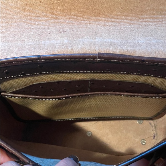 brown dooney and burke crossbody adjustable bag - Picture 5 of 5